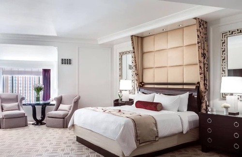 Las Vegas Casa | Relax and Unwind! Outdoor Pool, FREE Parking Near Shark Reef Aquarium!