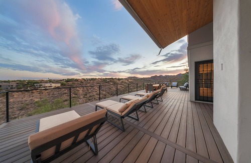Fountain Hills Casa | Relax and unwind at this spacious Fountain Hills retreat with stunning views from the beautiful patio, perfect for families or groups. Enjoy peaceful mornings, scenic sunsets, and easy access to everything Fountain Hills has to offer.