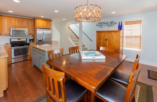 Benton Harbor Casa | Relax at Beachwood Bliss - Enjoy your Lake Michigan Retreat!