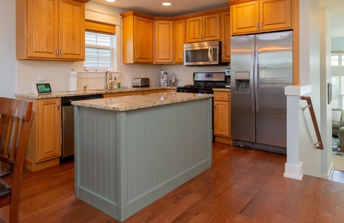Benton Harbor Casa | Relax at Beachwood Bliss - Enjoy your Lake Michigan Retreat!