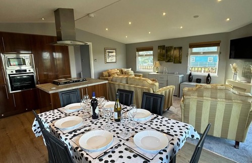 Congleton Cabina | Relax at our Lodge in the Cheshire Countryside