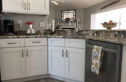 Auburndale Casa | Relax at Southern Exposure in Auburndale with a Pool & 76 Acre Private Lake.