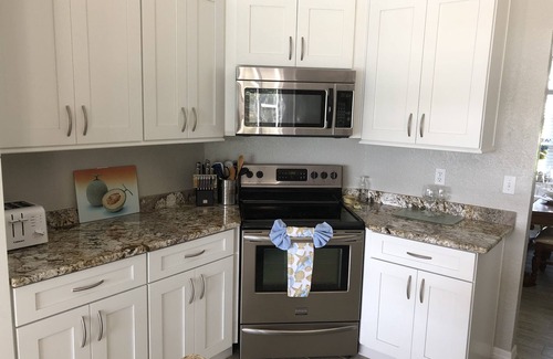 Auburndale Casa | Relax at Southern Exposure in Auburndale with a Pool & 76 Acre Private Lake.
