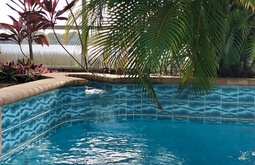 Auburndale Casa | Relax at Southern Exposure in Auburndale with a Pool & 76 Acre Private Lake.