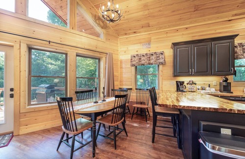 Unaka Cabina | Relax at The Eagle's Glen
