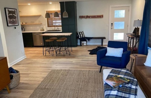 Bella Vista Casa | Relax at the Pine Cone Cottage