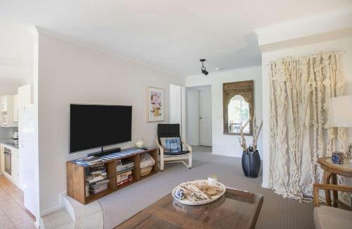Mollymook Beach Apartamento | Relax at The Sands
