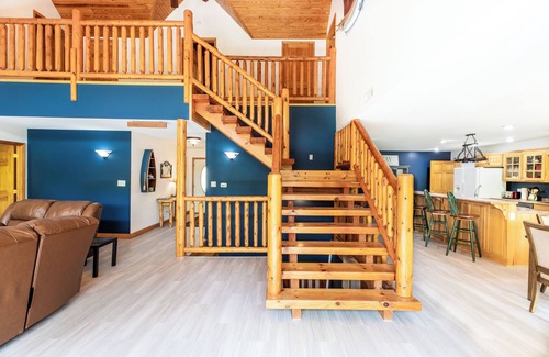 Big Creek Casa | Relax at Windsor Cove Norris Lake - 7 BR, 4,700 Sq ft, 2 Story Dock, Fire Pit