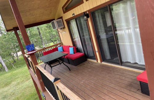 Greentown Casa | Relax by the lake