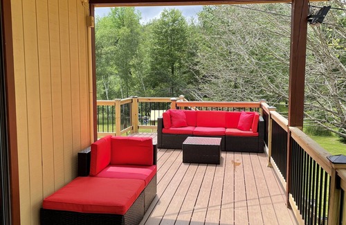 Greentown Casa | Relax by the lake