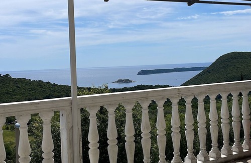 Lustica Apartamento | Relax far away from it all and wake up to sea views and Montenegrin charm