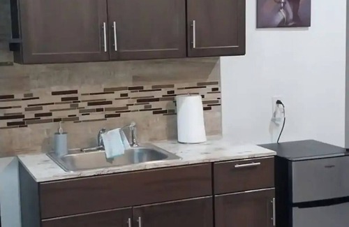 Nassau Casa | Relax in a Safe Environment Located in a Gated Community 5 minutes from Airport