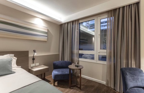 San Nicolás Hotel | Relax in a Stylish Room Perfect for Culture Lovers - Explore Buenos Aires