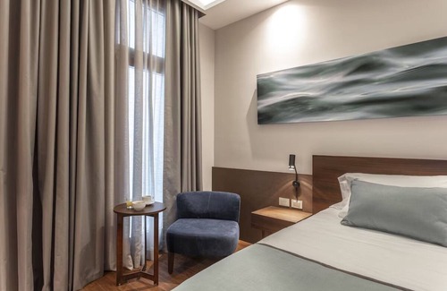 San Nicolás Hotel | Relax in a Stylish Room Perfect for Culture Lovers - Explore Buenos Aires
