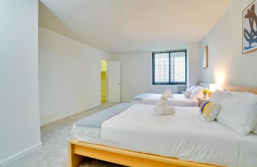 Crystal City Apartamento | Relax in an Apt Close a The Best Landmarks
