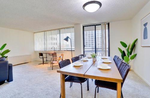 Crystal City Apartamento | Relax in an Apt Close a The Best Landmarks