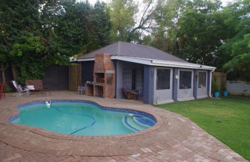Waverley Apartamento | Relax in Joy & Mignon for a bushveld Feeling