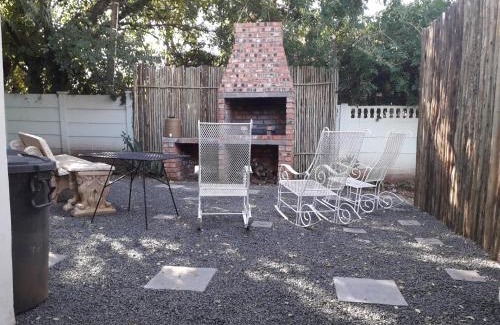 Waverley Apartamento | Relax in Joy & Mignon for a bushveld Feeling