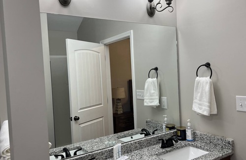 Hoover Casa | Relax in Perfect Getaway Home