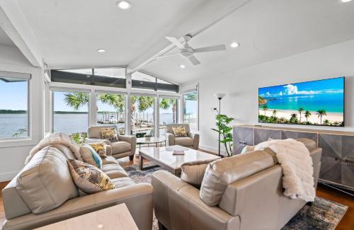 Galveston Casa | Relax in Style – 5BR Home w Pool Hot Tub Stunning Harbor Views