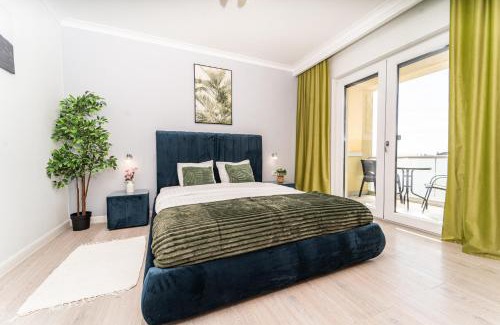 Dumbravita Apartamento | Relax in Style at Maurizia accommodation by Open House