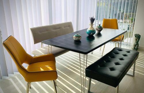 Holywell Casa | Relax in style at my stunning Holywell Beach home