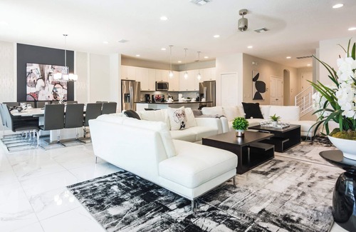 Kissimmee Casa | Relax in Style: Elegant Vacation Home in Orlando