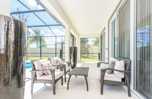 Kissimmee Casa | Relax in Style: Elegant Vacation Home in Orlando