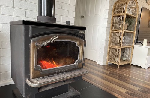 Goolwa Beach Casa | Relax in style - mineral spa, games room, trampoline, fireplace (Pet friendly)
