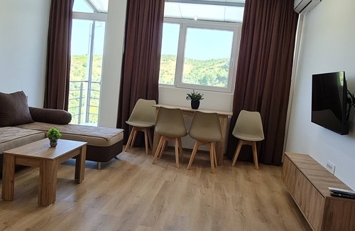 Titov Veles Apartamento | Relax in Style-Modern Lake Apartments in a Quiet Setting