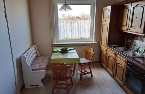 Friedrichskoog Condominio | Relax in the iodine-rich North Sea air in the first floor apartment Deichblick