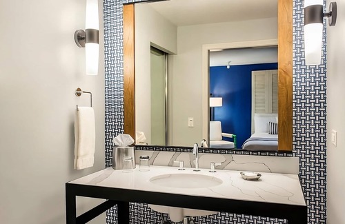 San Diego Hotel | Relax in this Beachfront Hideaway! Pet-friendly, w/ Outdoor Pool, Tennis Court