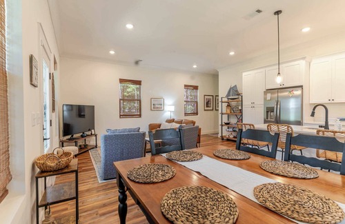 Bayou View Casa | Relax in this charming home minutes from the beach