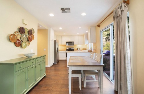 Coto de Caza Casa | Relax in Gorgeous Wilderness Retreat Steps from Trailhead! Family-size home