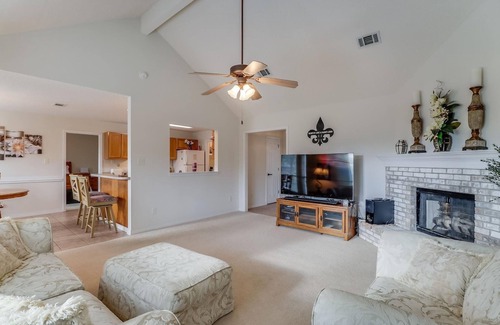 Ocean Springs Casa | Relax in Your Private Paradise
