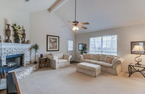 Ocean Springs Casa | Relax In Your Private Paradise