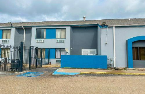 Jackson Hotel | Relax Inn By Oyo Jackson MS Hwy 80 I-20