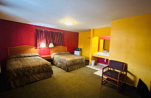 Sulphur Hotel | Relax Inn By OYO Sulphur Hwy 90