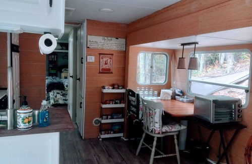 Murphy Casa | RELAX, NO EXTRA FEES for pets or cleaning. LUXURY Glamping in the woods!