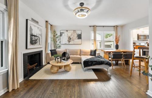 Joliet Casa | Relax & Play - 4BR Home with Game Room for Family & Outdoor Area