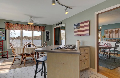 New Durham Casa | Relax & Play - Home on Pristine Merrymeeting Lake