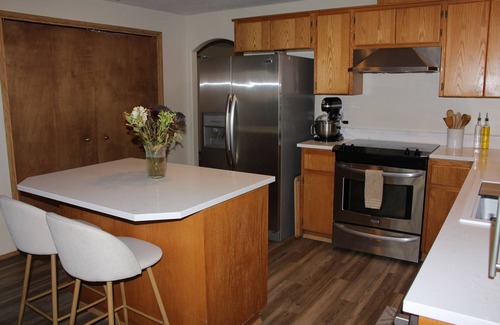Vancouver Casa | Relax, Play & Unwind in 3-bedroom house Full of Entertainment Amenities!