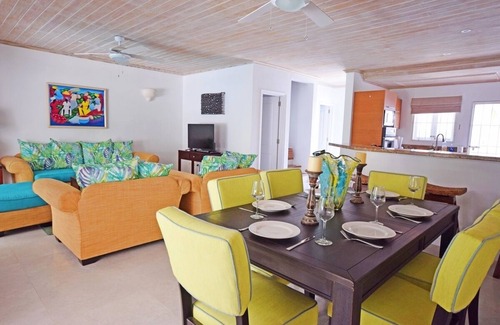 Porters Casa | Relax Poolside At This Stylish Townhouse - Porters Gate 24 by BSL Rentals