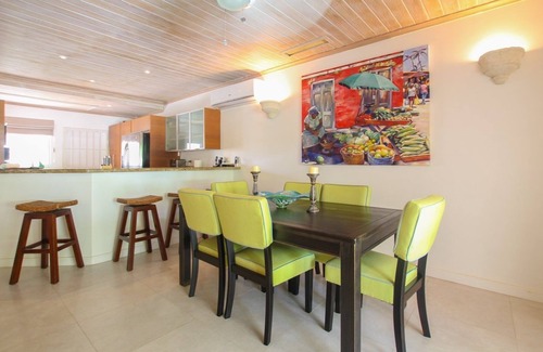 Porters Casa | Relax Poolside At This Stylish Townhouse - Porters Gate 24 by BSL Rentals