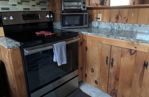 South Casco Cabaña | ¡Relájate y recarga! Tranquila casa familiar, Sebago Lake Area, mascotas gratis
