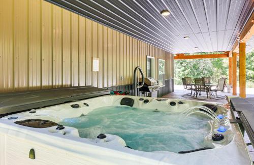 Boundary County Casa | Relax, Reconnect and Explore Modern Idaho House!