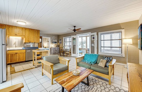 Panacea Cabaña | Relax & Refresh: Waterfront Cottage in Panacea