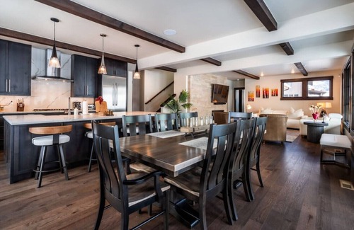 Edwards Casa | Relax, rejuvenate in new modern mountain home in Eagle