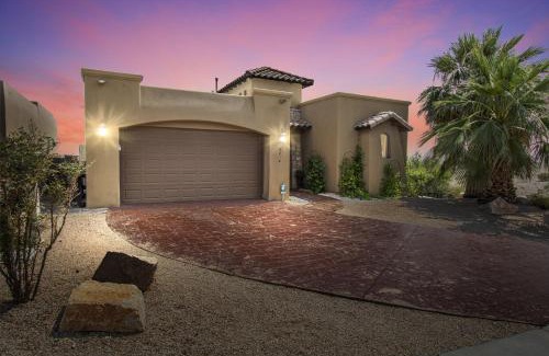 Las Cruces Casa | Relax & Rejuvenate- Pool, Sauna & Gym home
