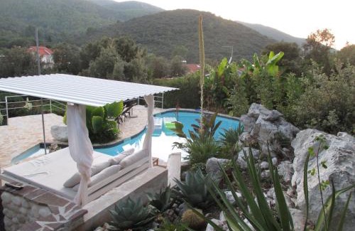 Cove Tri Zala (Zrnovo) Casa | Relax tiny villas 40 meters of the beach